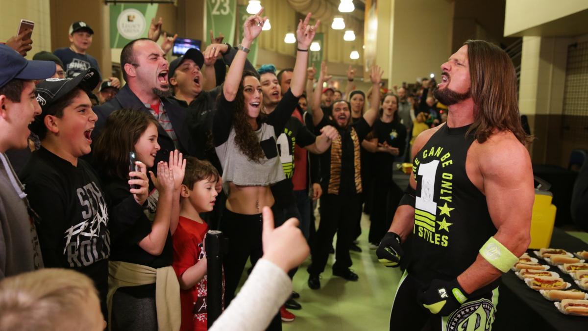 AJ Styles and “The New” Daniel Bryan threw down in the concourse