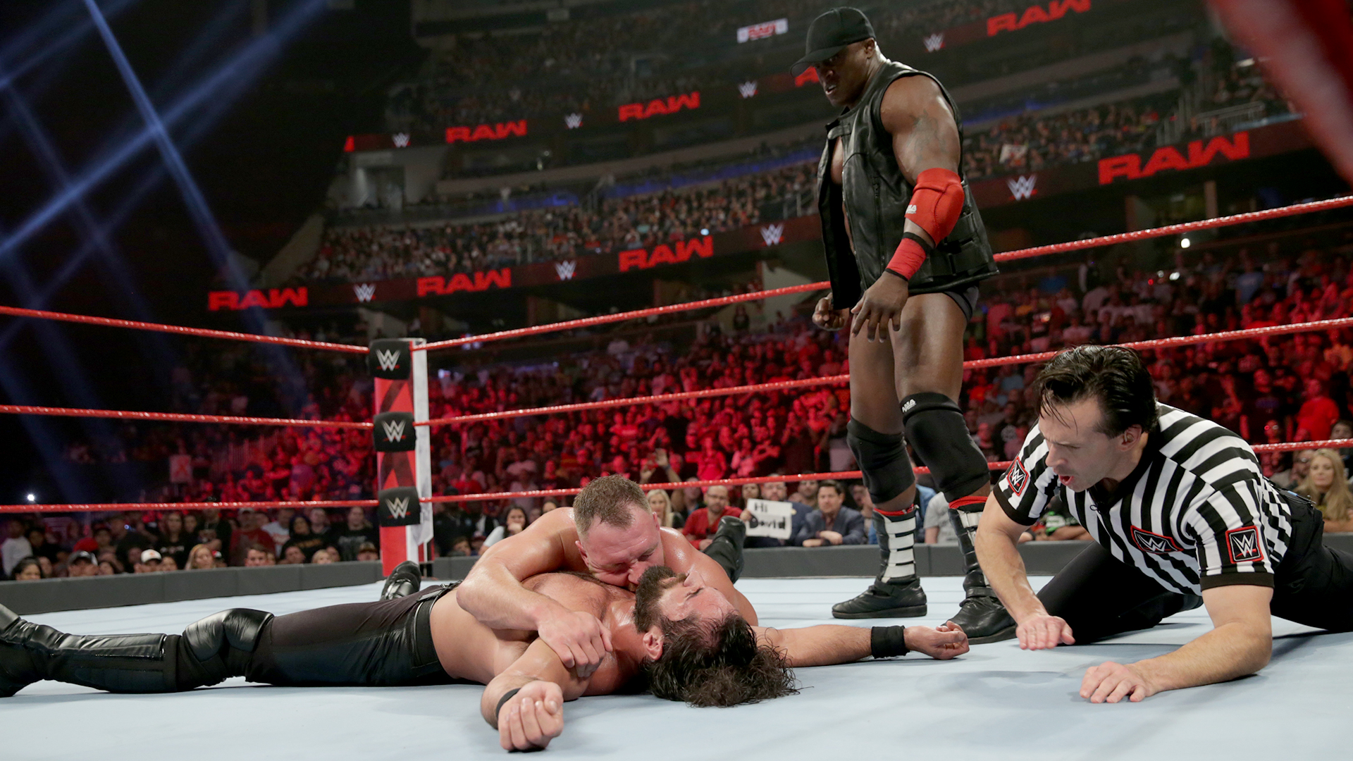 Intercontinental Champion Dean Ambrose def. Seth Rollins (Falls Count Anywhere Match)