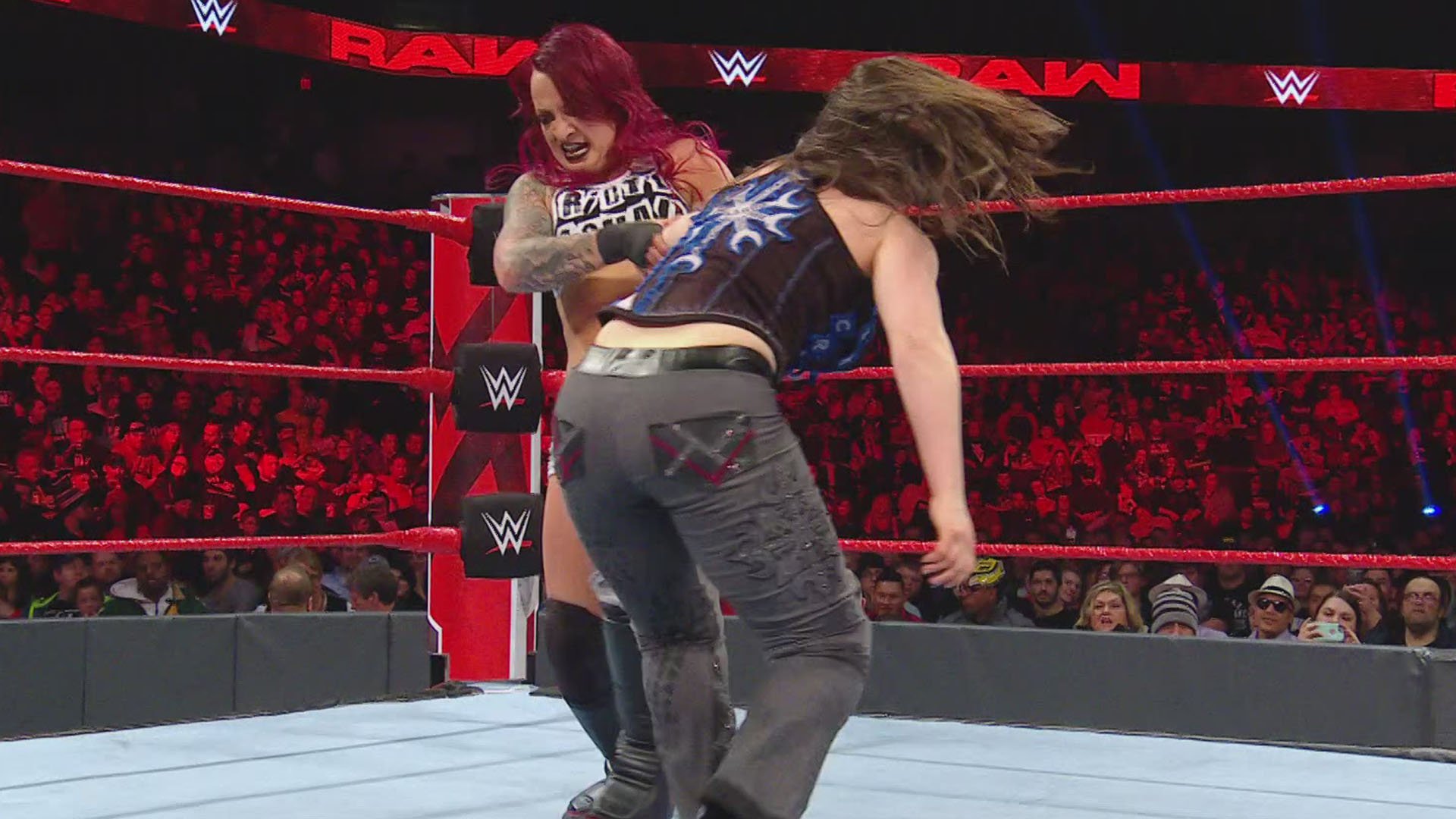 Ruby Riott def. Nikki Cross