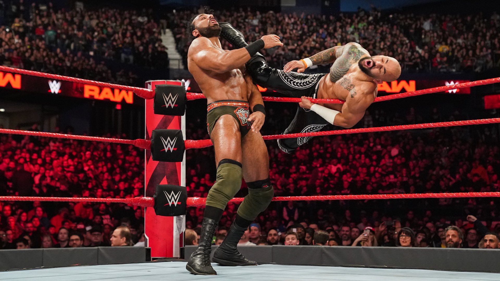 Ricochet def. Jinder Mahal