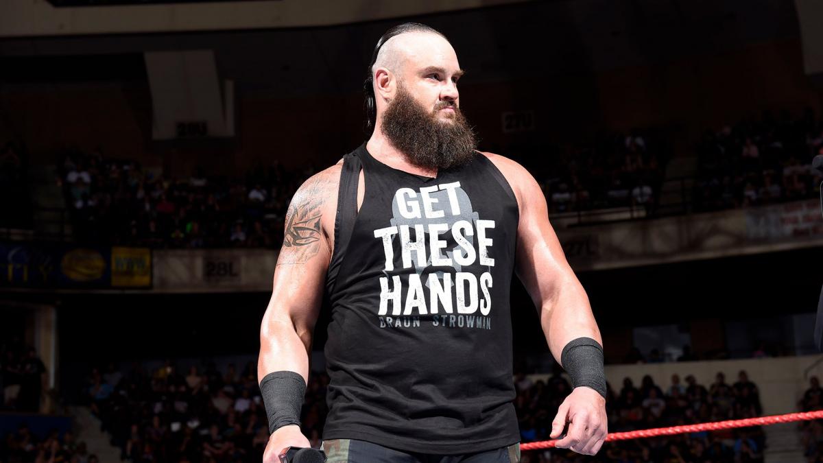 Braun Strowman throws out first pitch at Milwaukee Brewers game