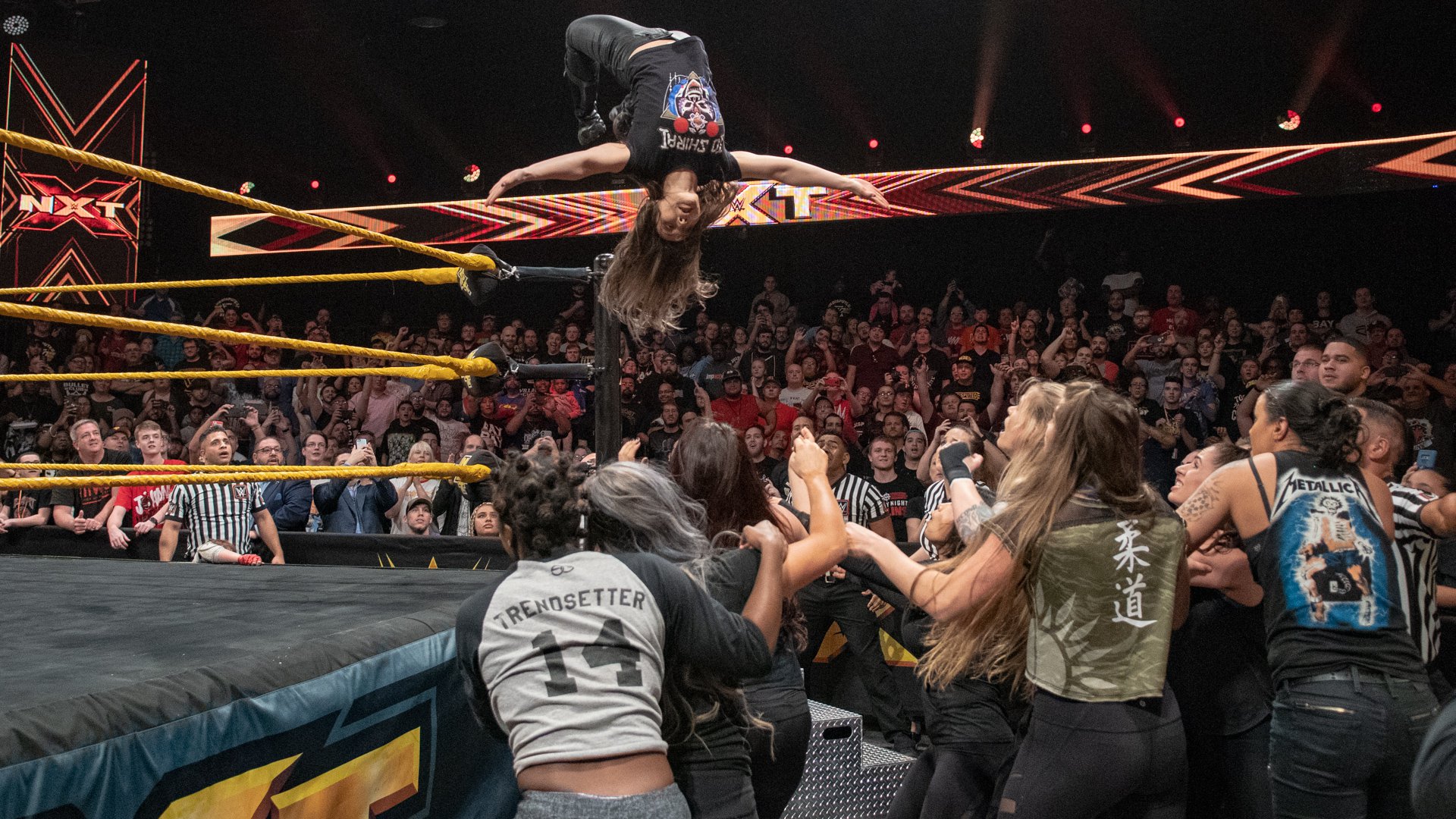 Mayhem ensued during battle between Bianca Belair and Kairi Sane