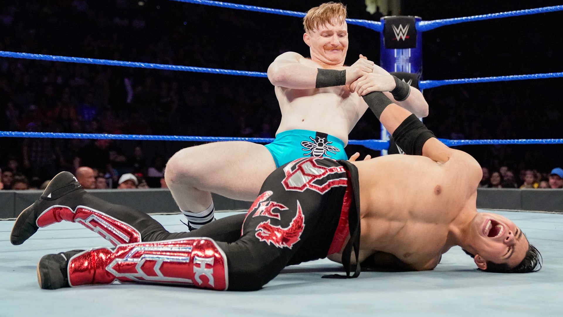 Humberto Carrillo def. Gentleman Jack Gallagher