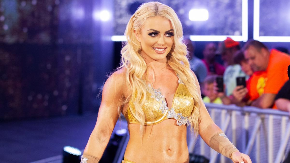 Mandy Rose graces the cover of “Muscle & Fitness Hers”