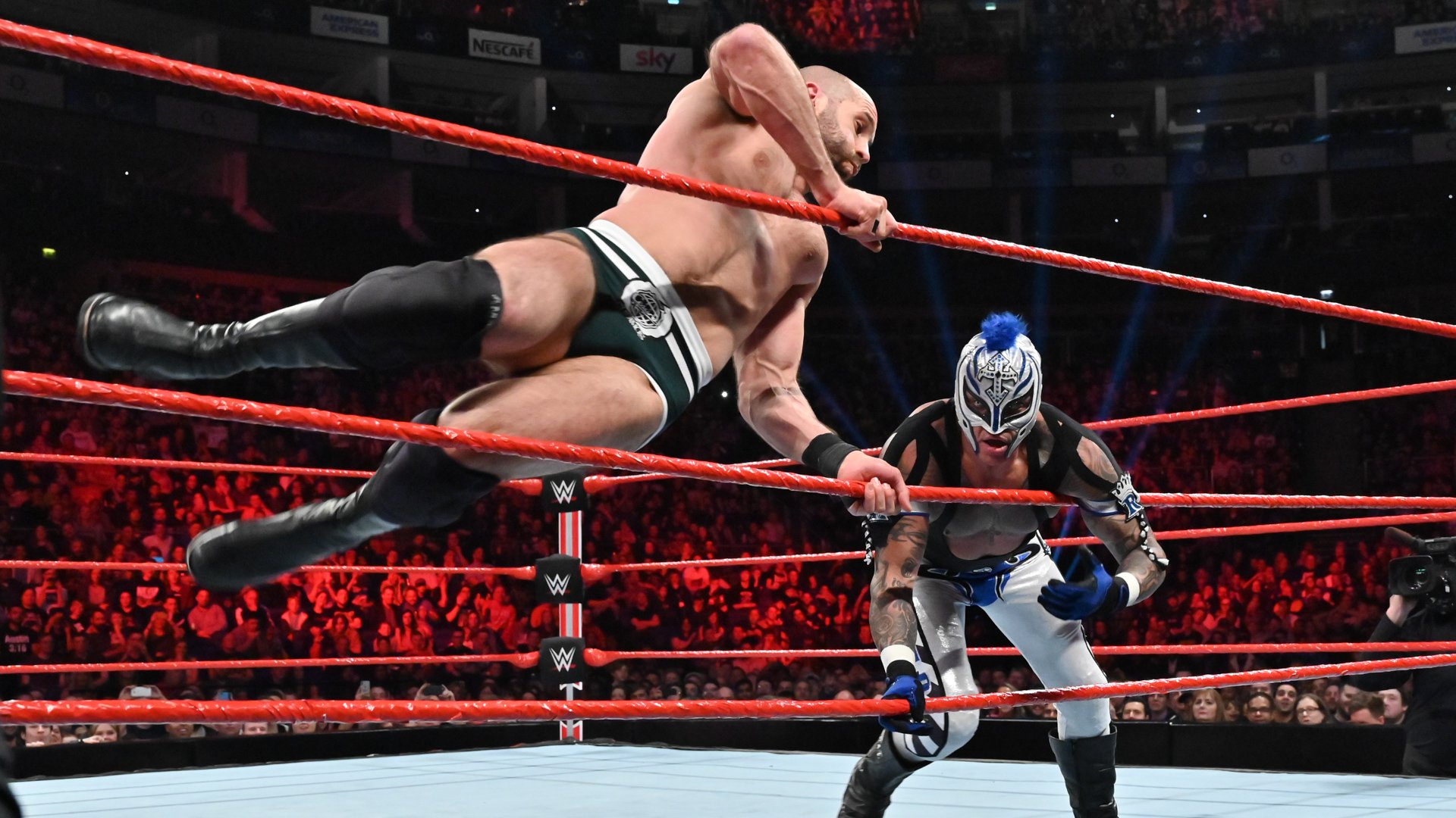 Rey Mysterio def. Cesaro