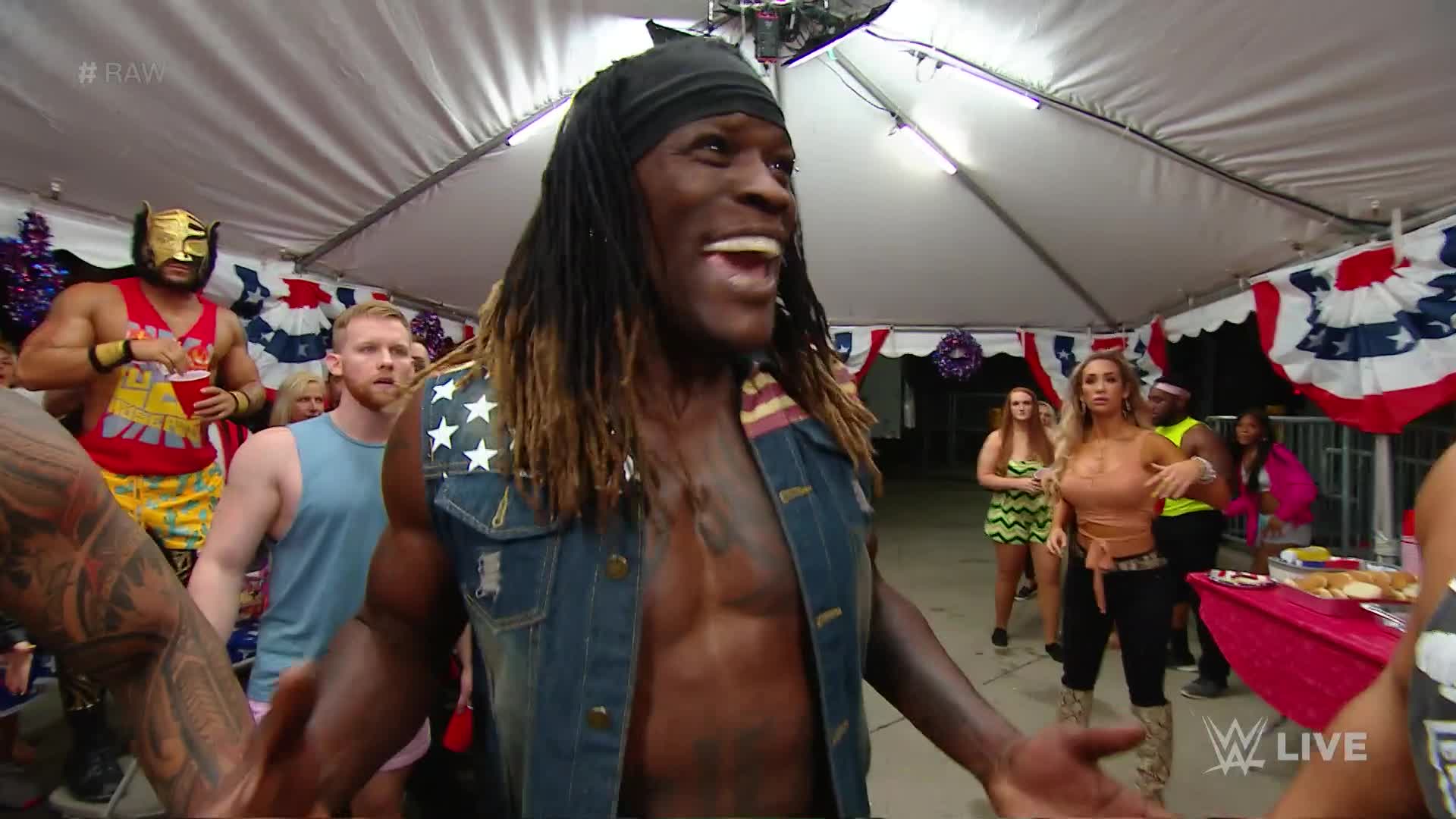 The Raw roster chased 24/7 Champion R-Truth through The Usos’ Memorial Day party