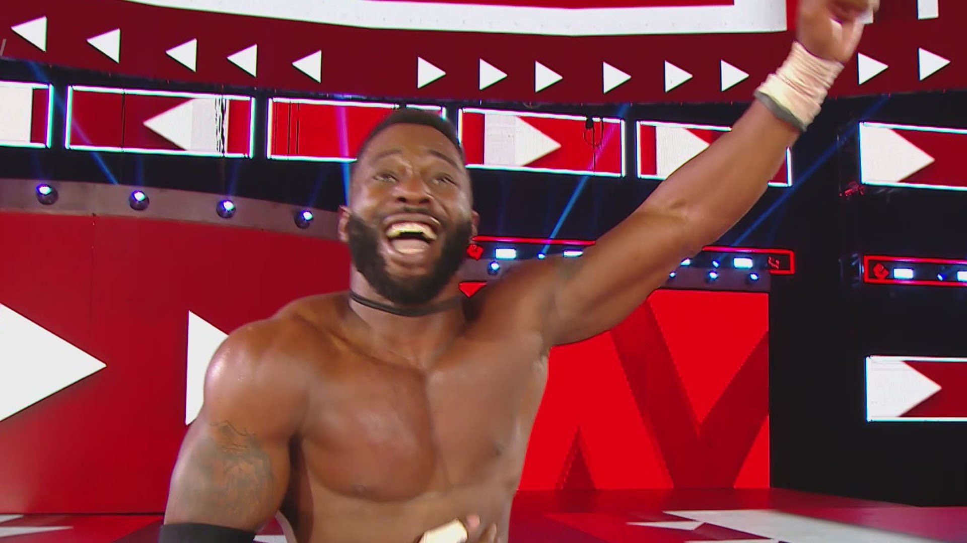 Cedric Alexander def. Drew McIntyre