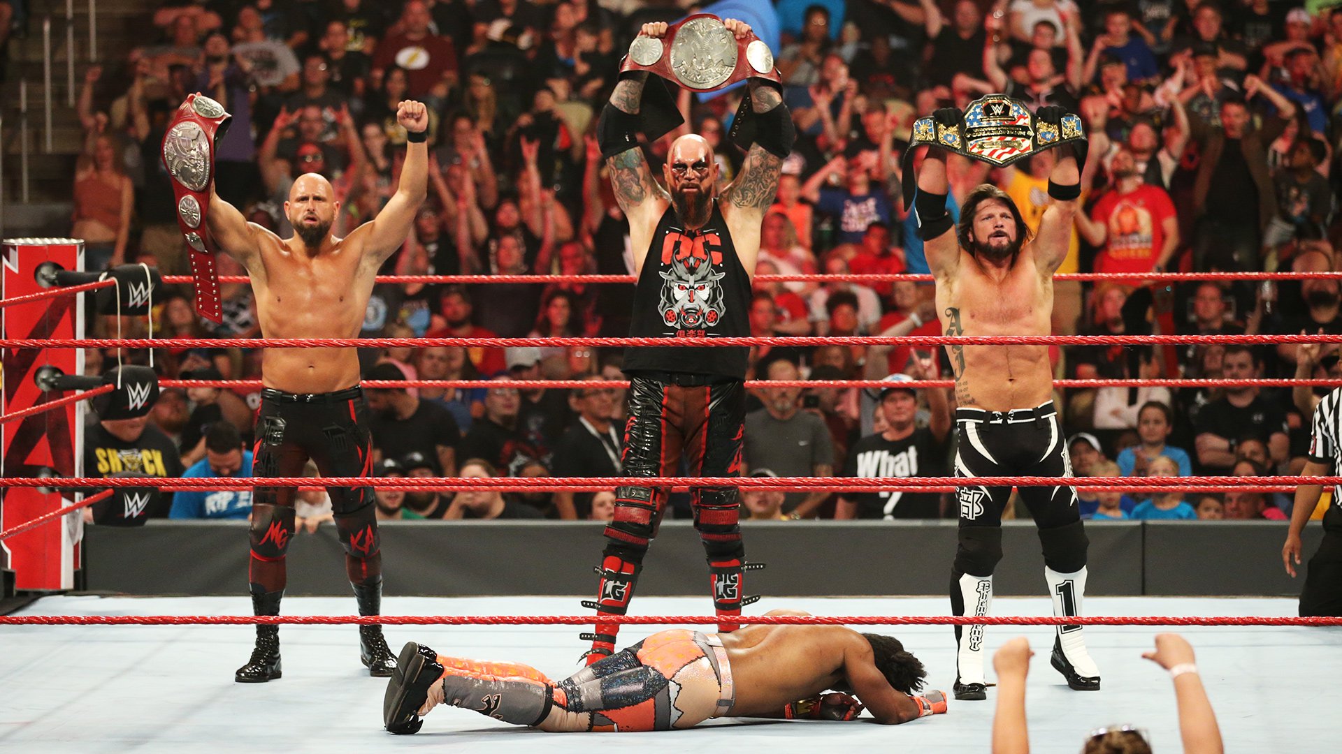 United States & Raw Tag Team Champions The O.C. def. SmackDown Tag Team Champions The New Day & Ricochet