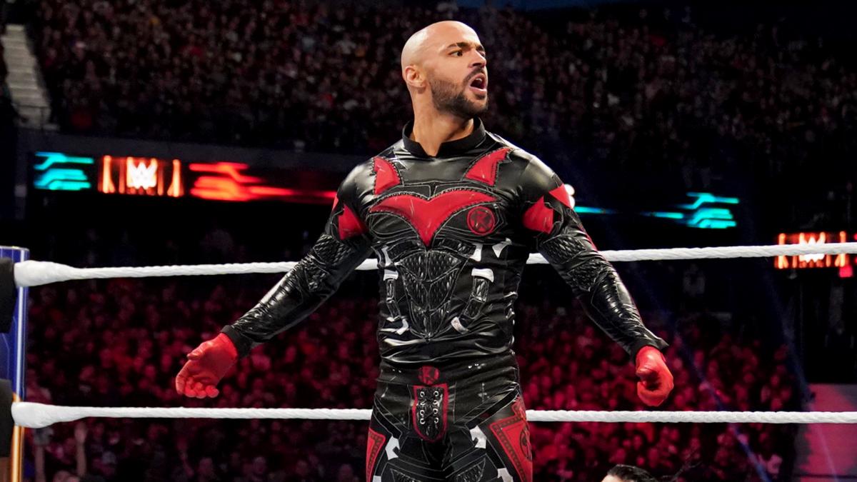 Ricochet dons “Batman Beyond”-inspired gear for Survivor Series