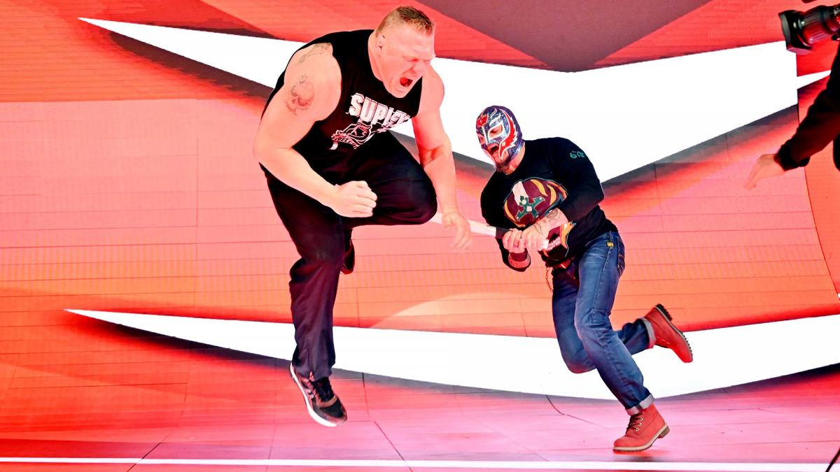 This week in WWE GIFs: Brock Lesnar feels the pain and more