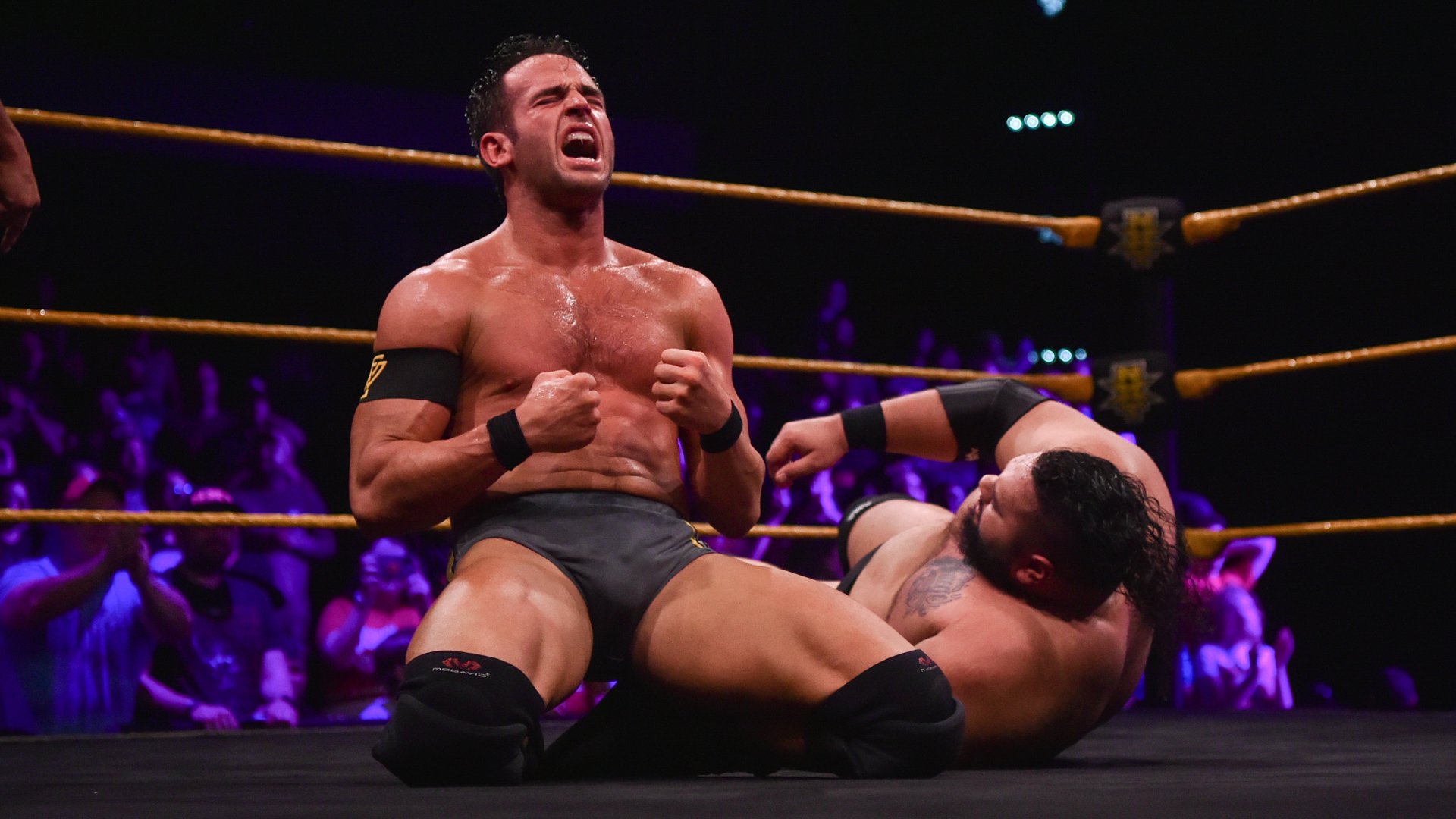 Roderick Strong def. Bronson Reed