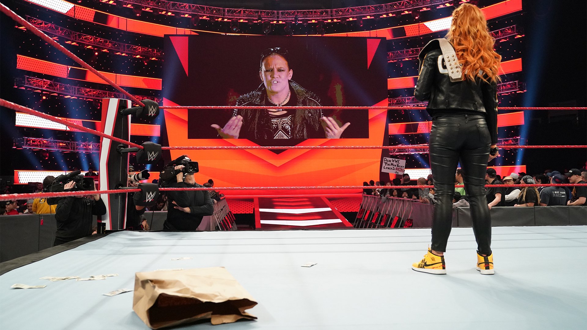 Shayna Baszler confronted Raw Women’s Champion Becky Lynch