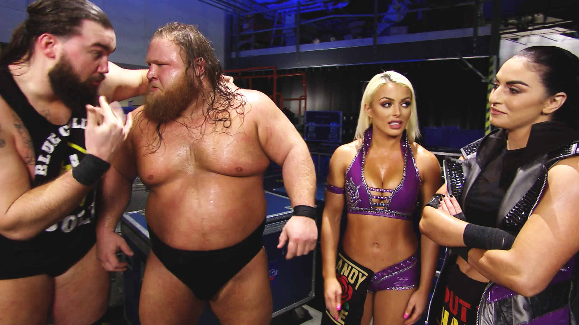 This week in WWE GIFs: It’s a date!