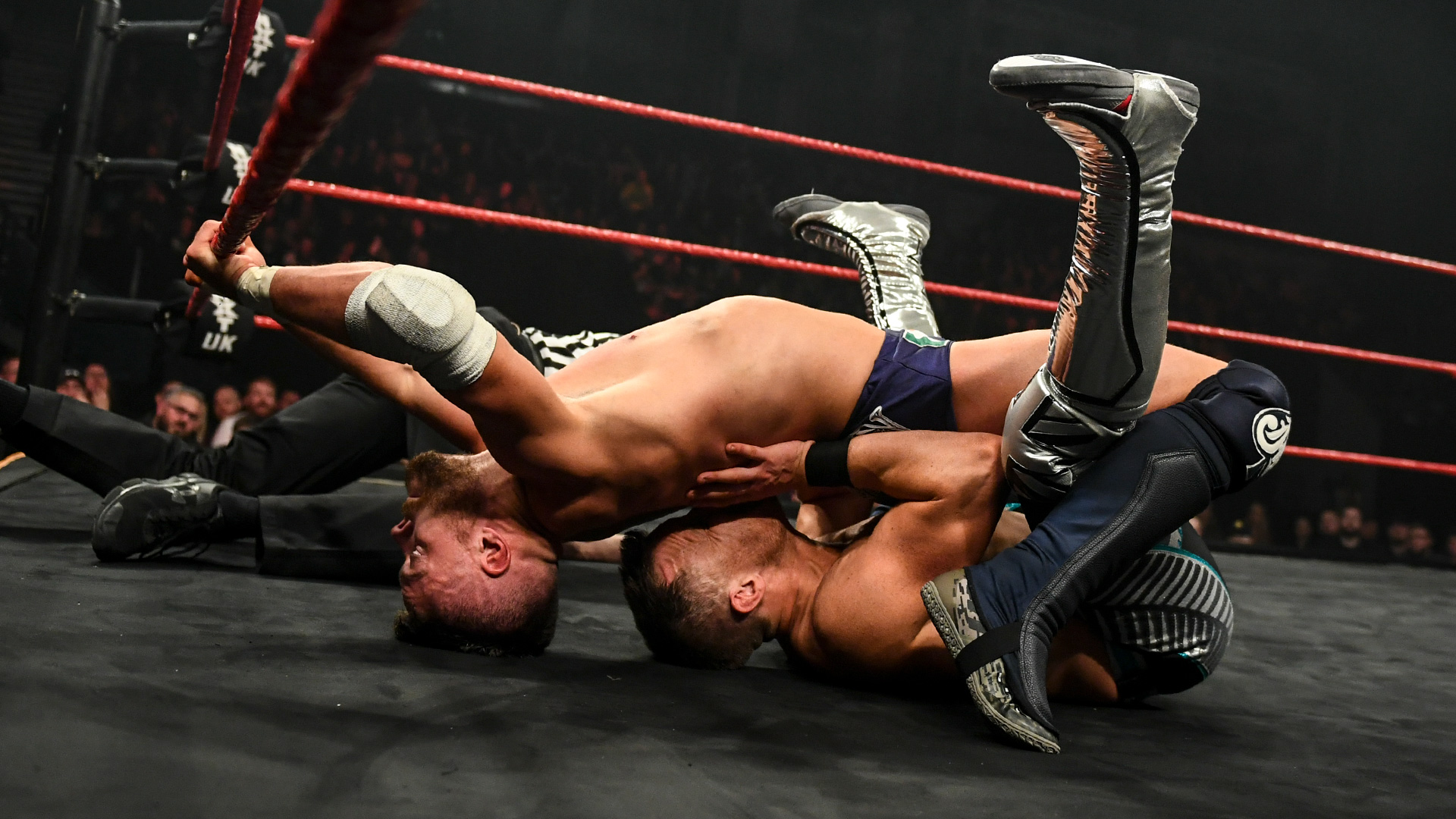 Jordan Devlin def. Travis Banks in an NXT Cruiserweight Championship Match