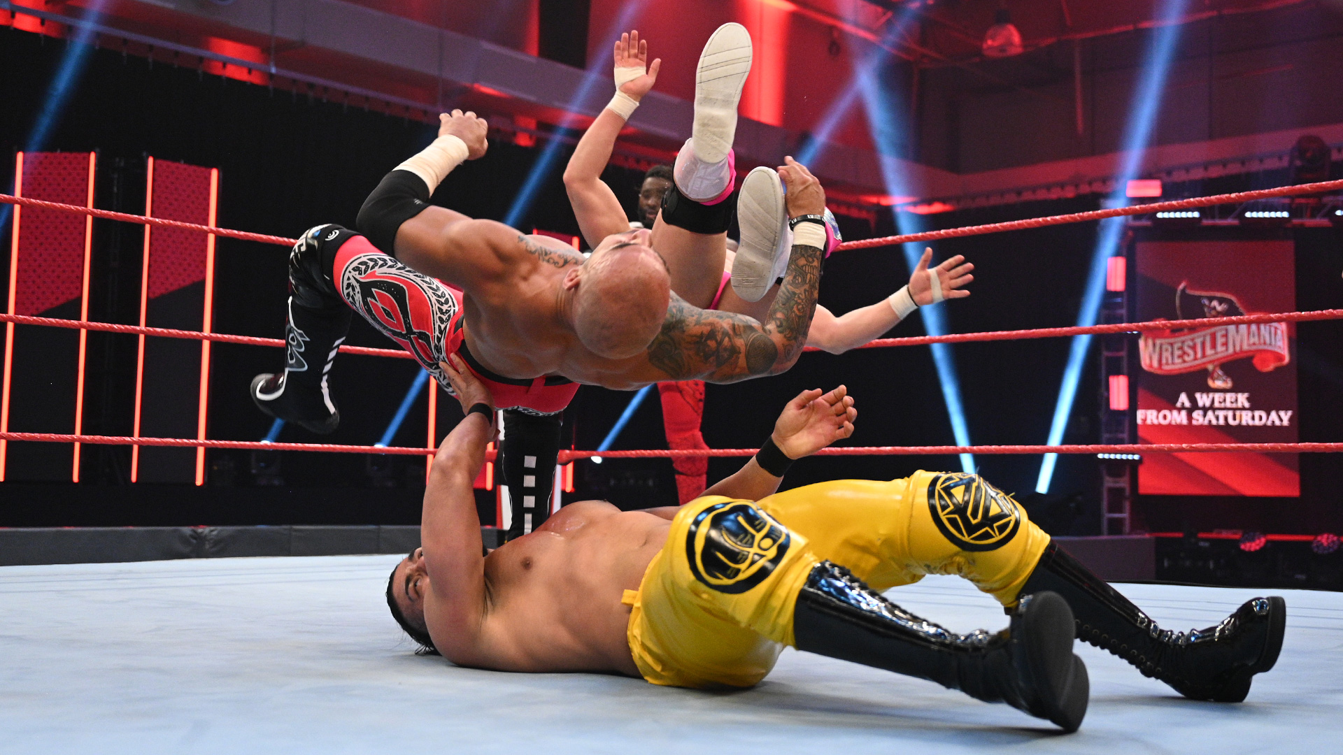 United States Champion Andrade & Angel Garza def. Ricochet & Cedric Alexander