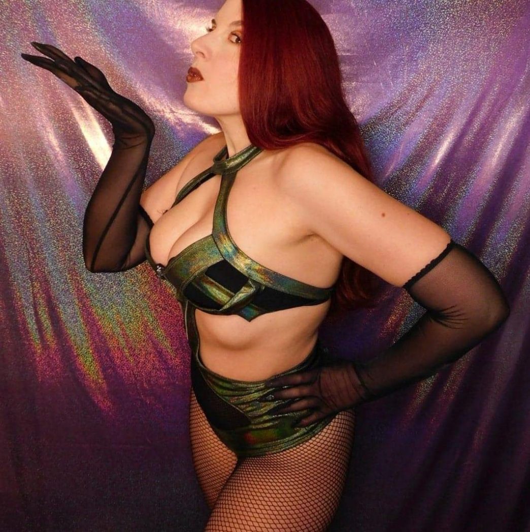 Indy Spotlight: Q&A with Laura Loveless!