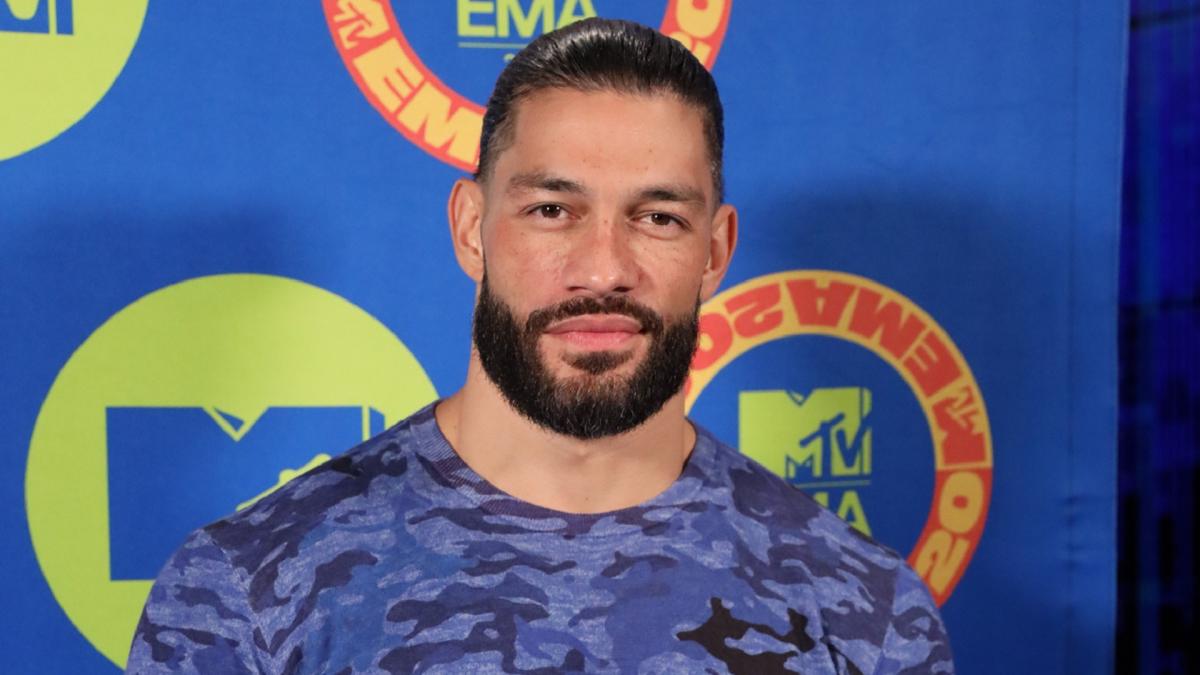 Roman Reigns appears as presenter at MTV’s EMAs