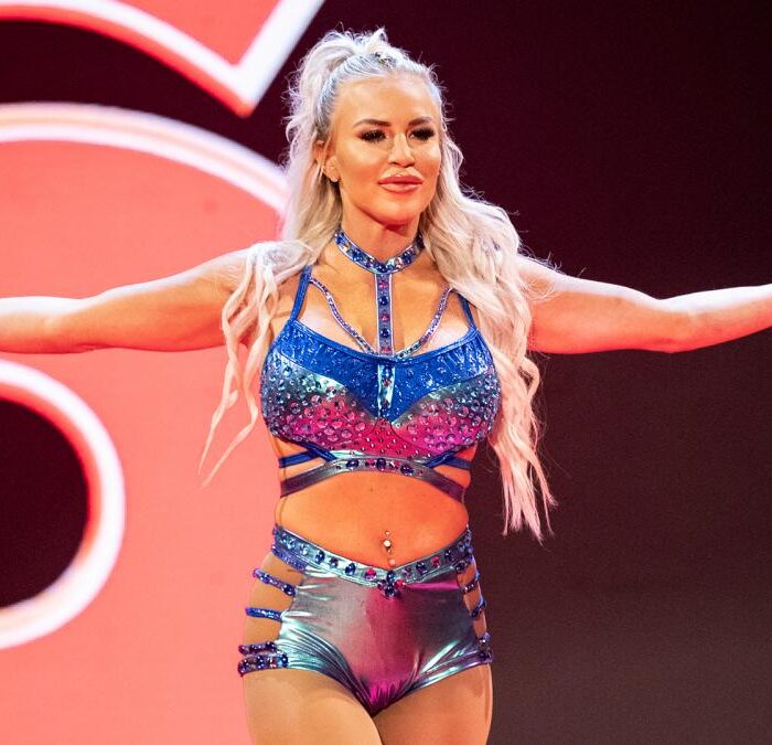 Dana Brooke gets engaged to boxer Ulysses Diaz