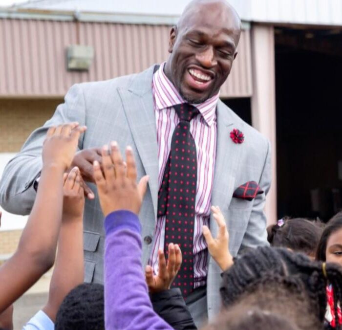 Titus O’Neil’s Bullard Family Foundation and Metropolitan Ministries join forces to serve 40,000 families