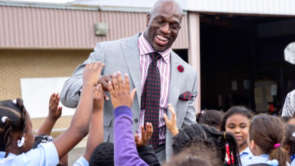 Titus O’Neil’s Bullard Family Foundation and Metropolitan Ministries join forces to serve 40,000 families