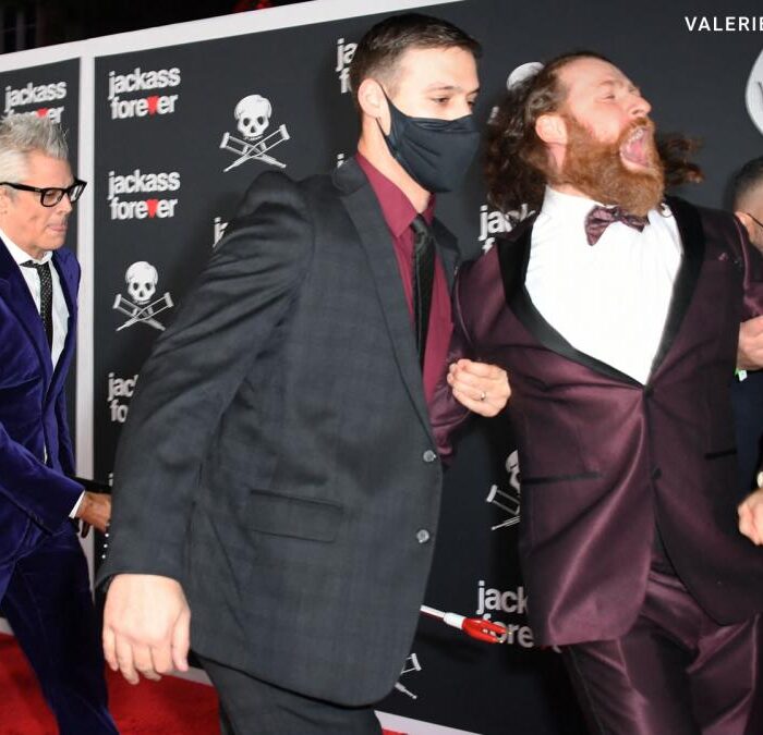 Sami Zayn crashes “Jackass Forever” premiere to call out Johnny Knoxville