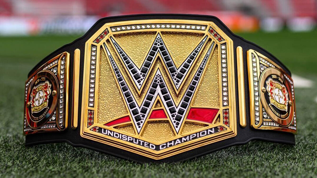 Bayer Leverkusen receive custom Undisputed WWE Championship following Bundesliga victory