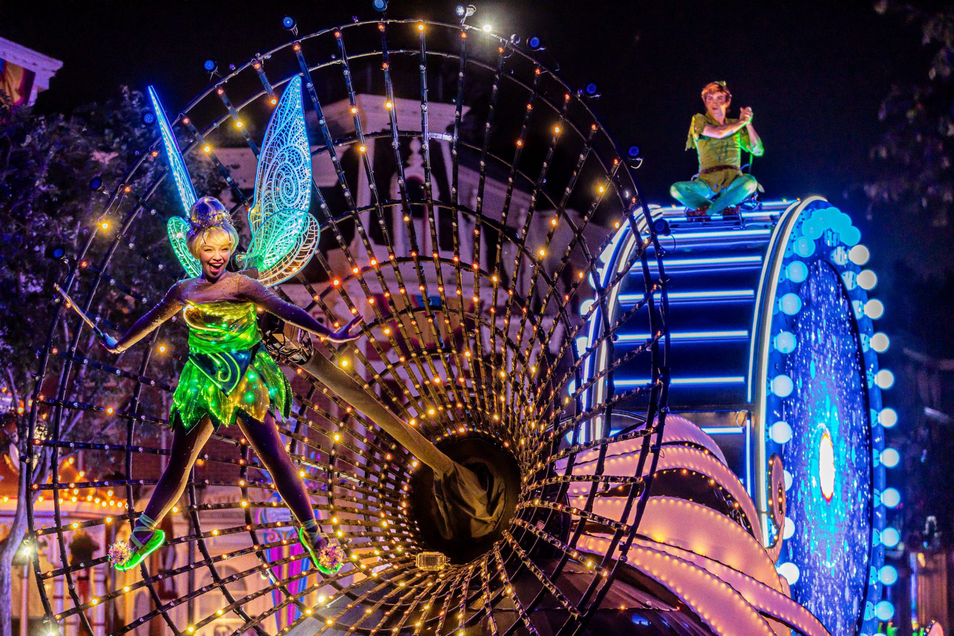 “Paint the Night” Parade Returns to Light Up Disneyland Resort’s 70th Anniversary