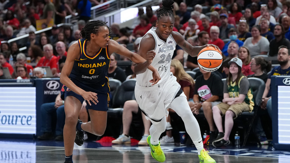 Jewell Loyd and Kelsey Mitchell