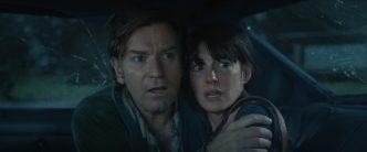 Anne Hathaway and Ewan McGregor in David Robert Mitchell’s The End of Oak Street.