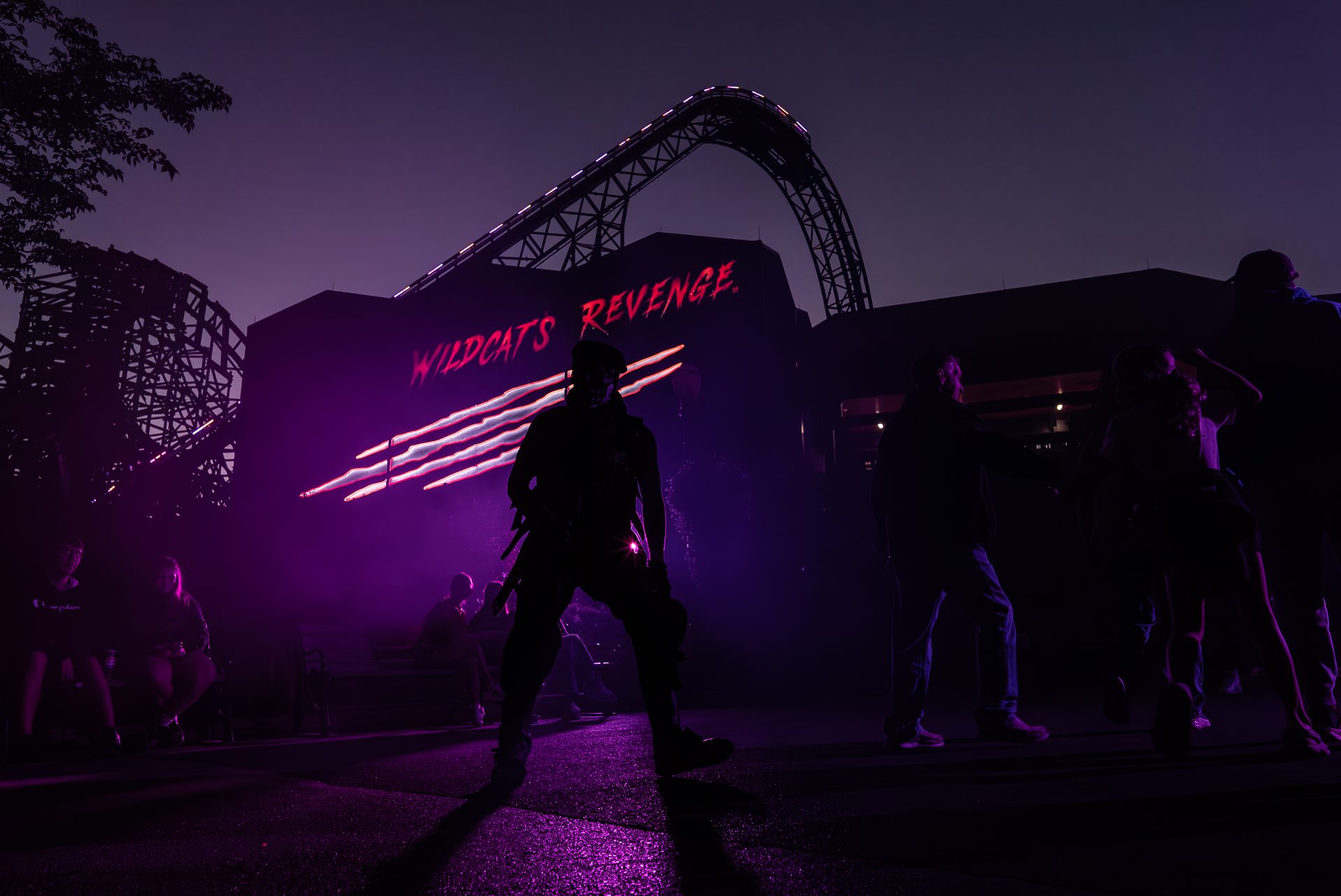 Dark Nights at Hersheypark Halloween 2026 features five haunted houses, five scare zones and lights-out roller coaster rides.